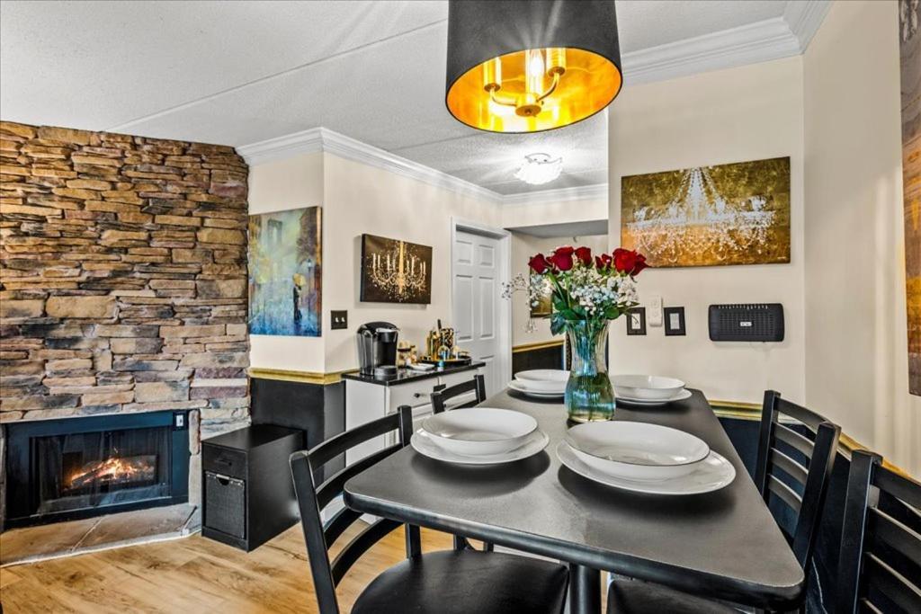 Walk To Anakeesta Romantic 1Br W Fireplace Gatlinburg Buitenkant foto